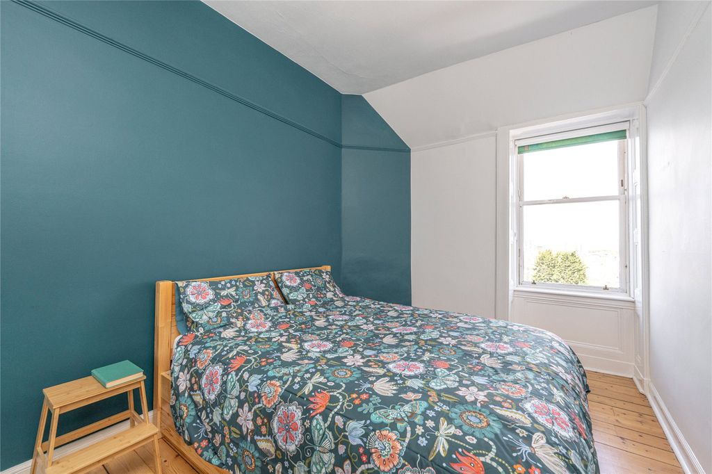 Property photo 3 of 21 Bedroom 1