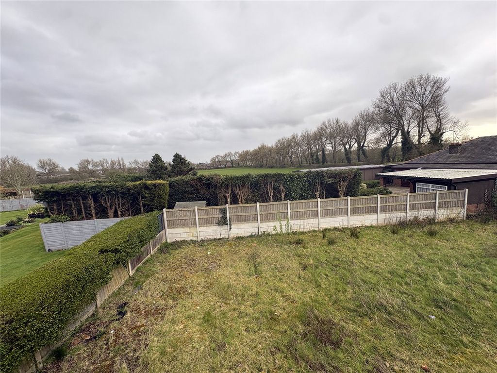 Property photo 3 of 16 Picture No. 12