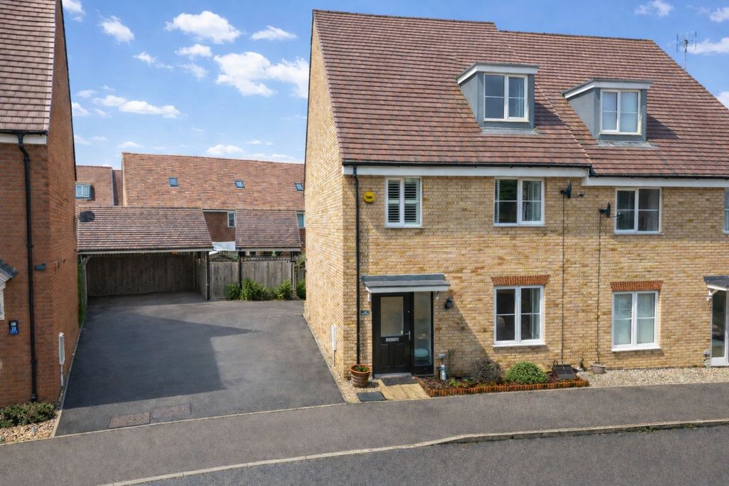 Property photo 1 of 17 Front