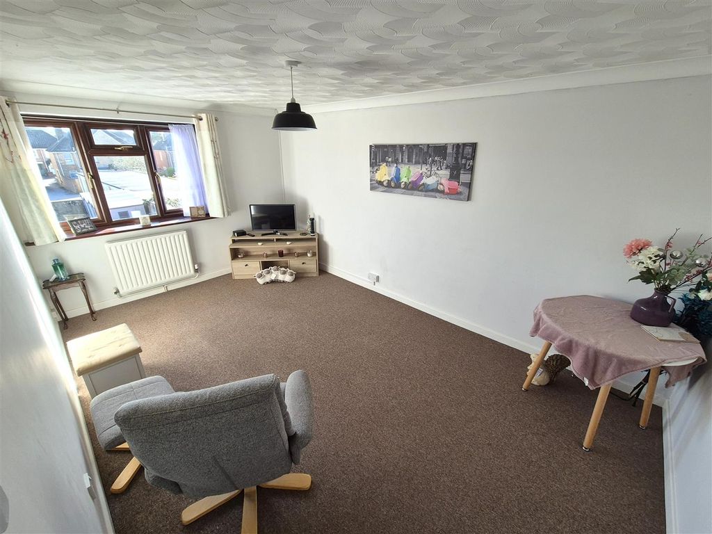 Property photo 2 of 8 8Cranlo1.Jpg