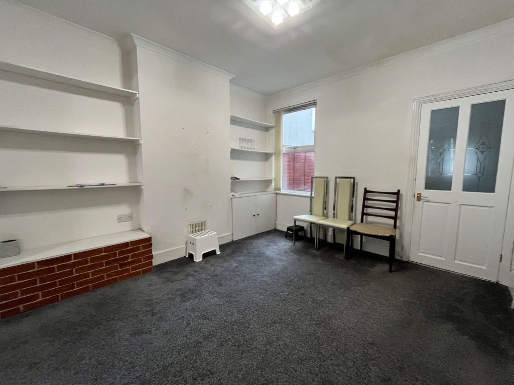 Property photo 3 of 14 4829962