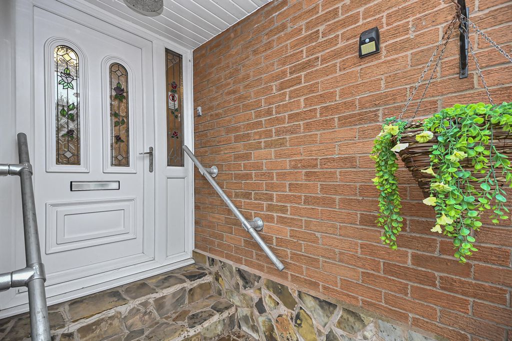 Property photo 2 of 34 Front (Exterior)