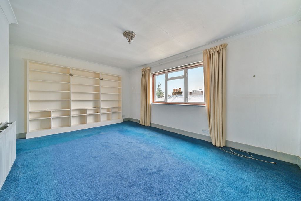 Property photo 2 of 16 Reception