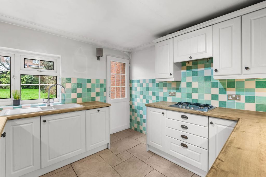 Property photo 3 of 24