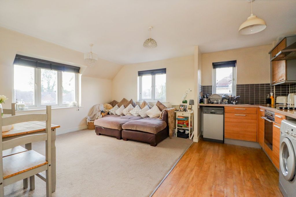 Property photo 2 of 13