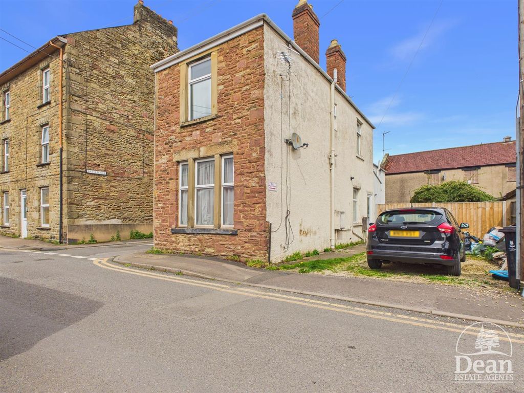 Property photo 1 of 12