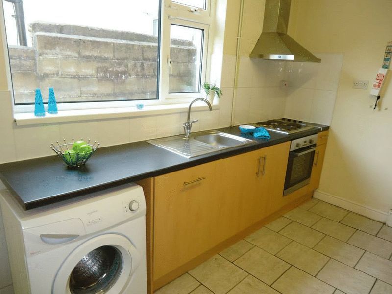 Property photo 3 of 9 Photo 6