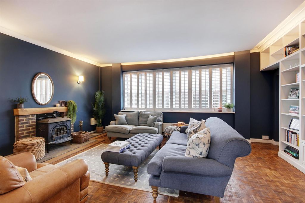 Property photo 2 of 28 62432_027.Jpg