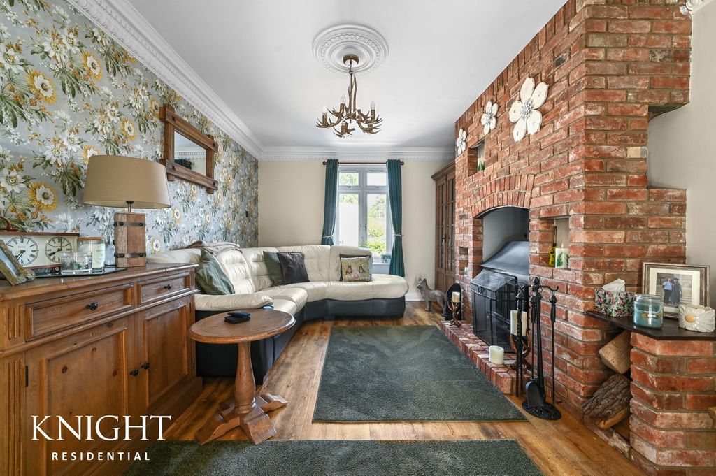 Property photo 2 of 24
