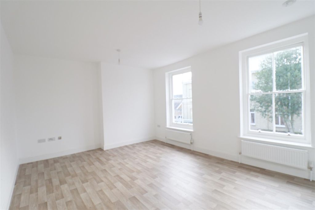 Property photo 2 of 6 Img_3209.Jpg
