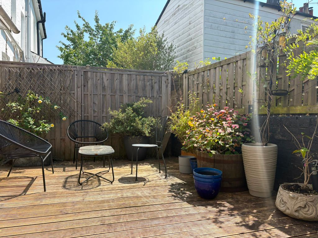 Property photo 3 of 29 Garden 1