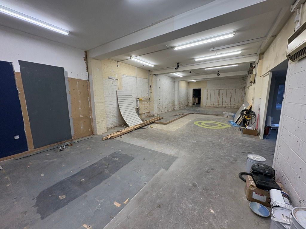 Property photo 3 of 9 Photo 13