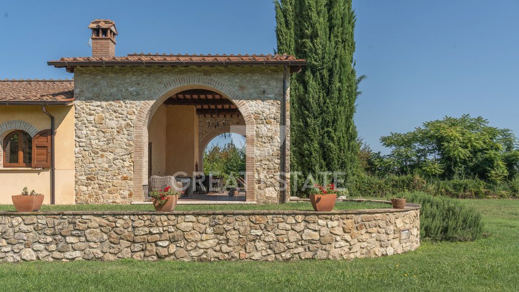 Property photo 3 of 66