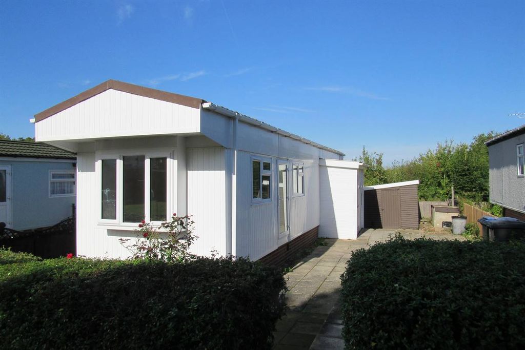 Property photo 3 of 24