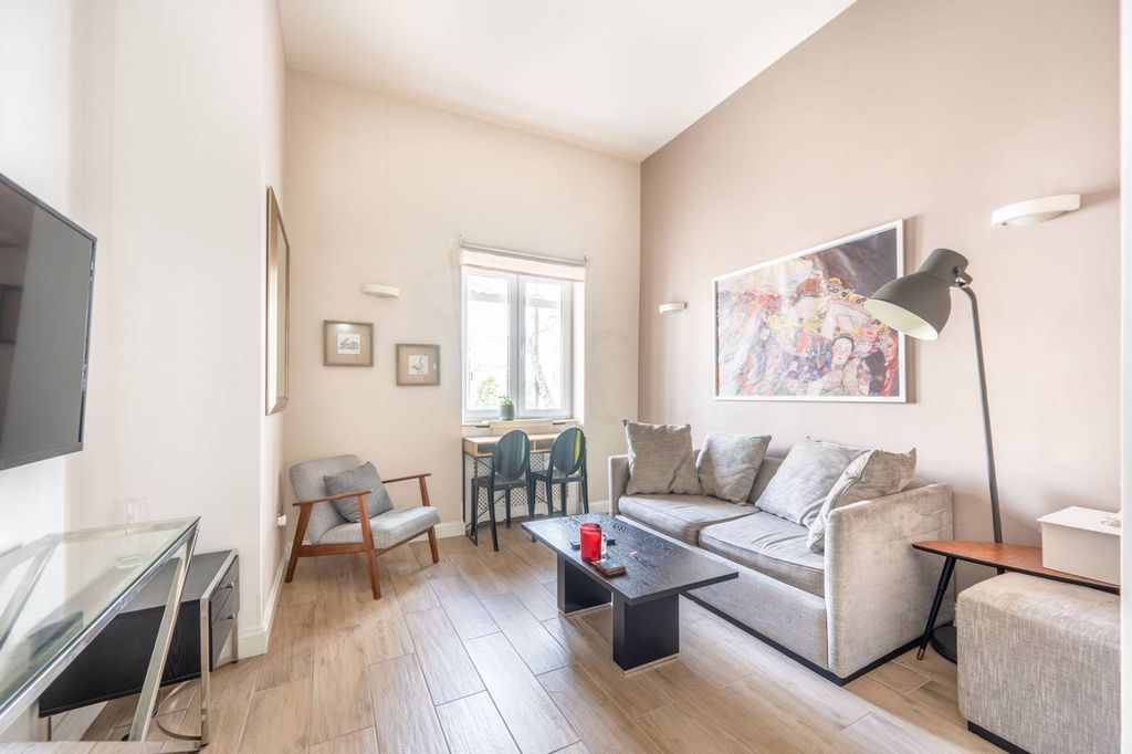 Property photo 2 of 5