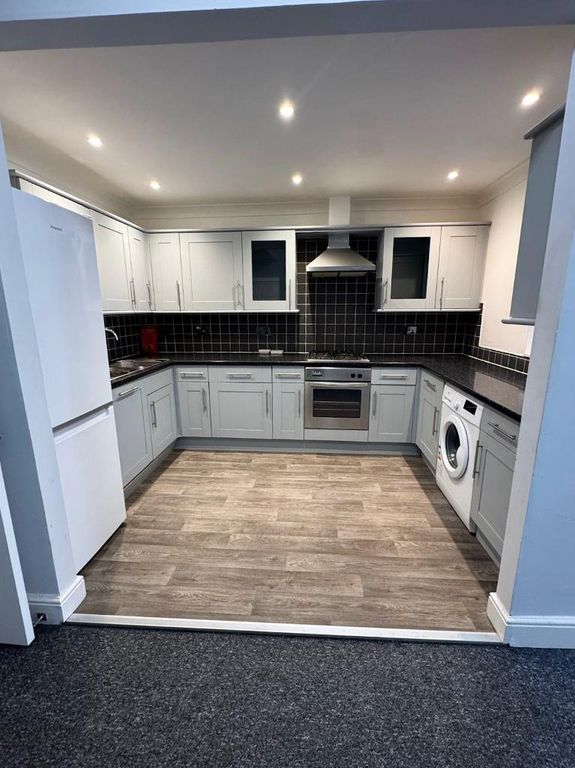 Property photo 3 of 14 Photo 3