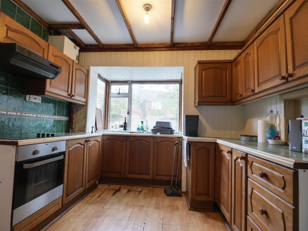 Property photo 2 of 12 Kitchen Dring.Png