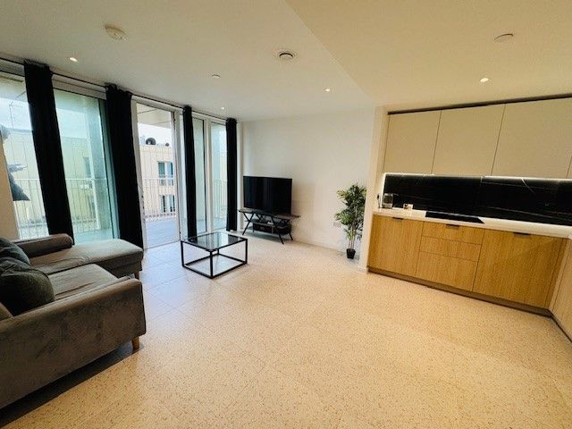 Property photo 2 of 14 Photo 5