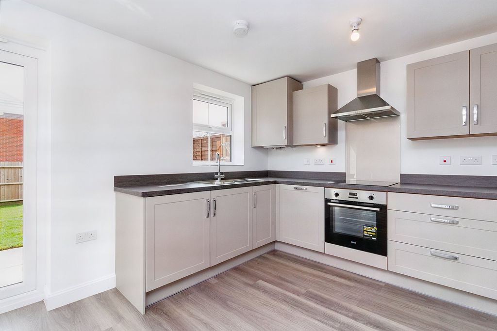 Property photo 2 of 15 Picture No. 03