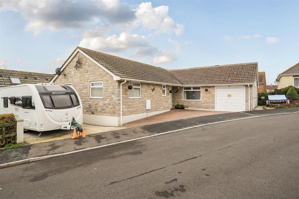 Property photo 1 of 19 Front Elevation