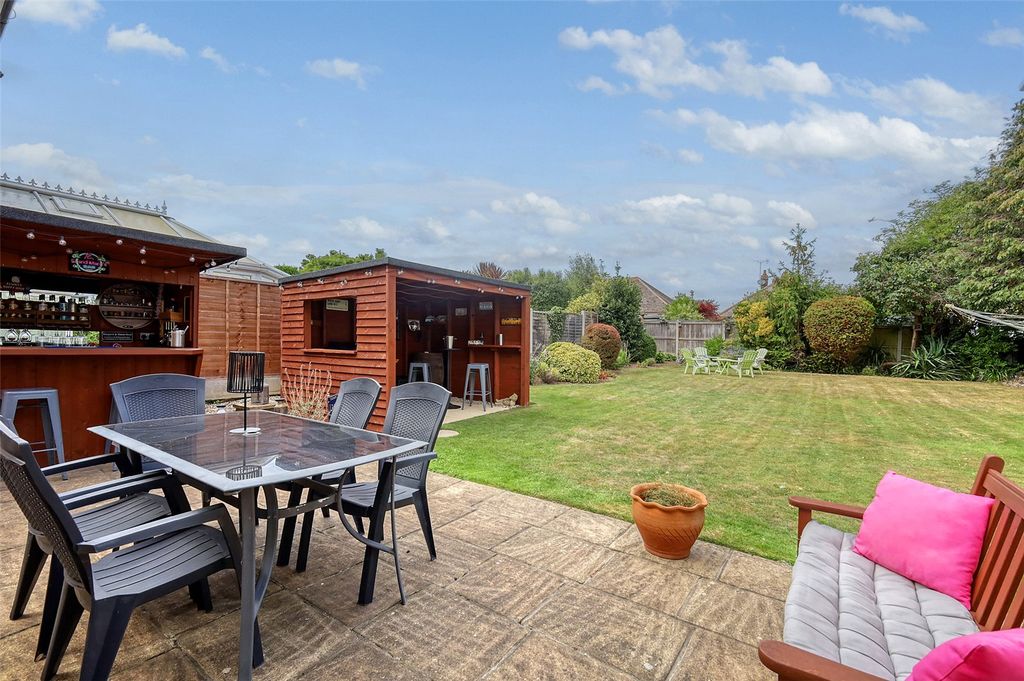 Property photo 3 of 24 Picture No. 16