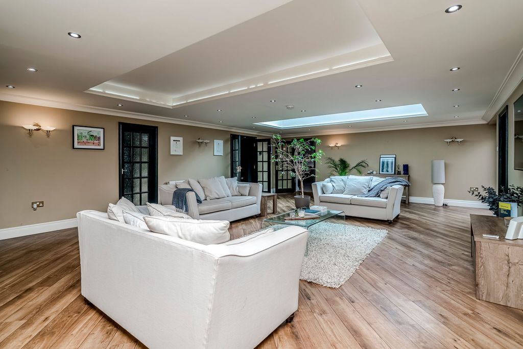Additional image 10 of 6 bed detached house for saleMoss Lane, Leyland PR25