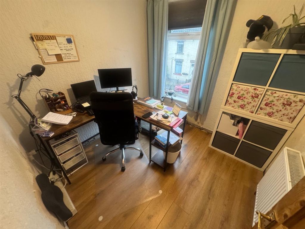 Property photo 2 of 19 Bed 3 Or Office.Jpg