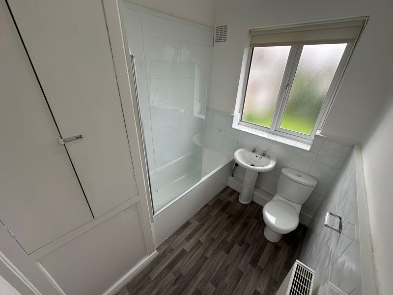 Property photo 3 of 15 Bathroom