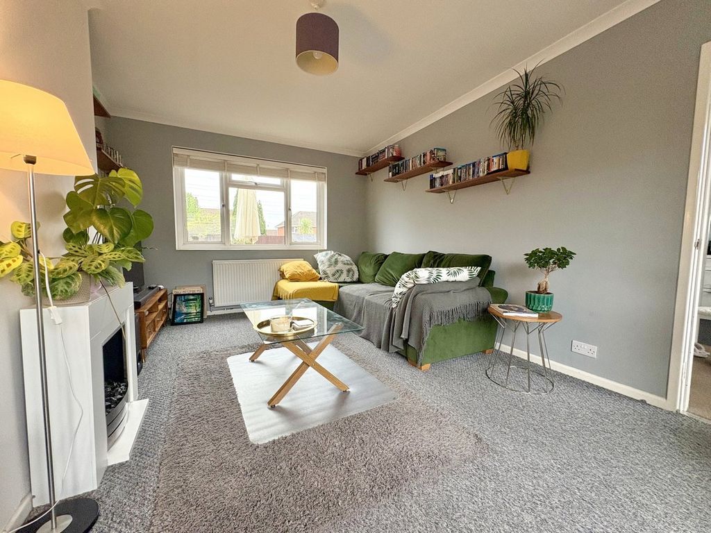 Property photo 3 of 18