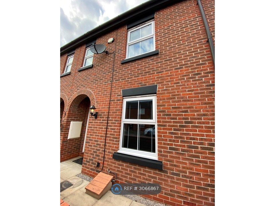 Property photo 2 of 12
