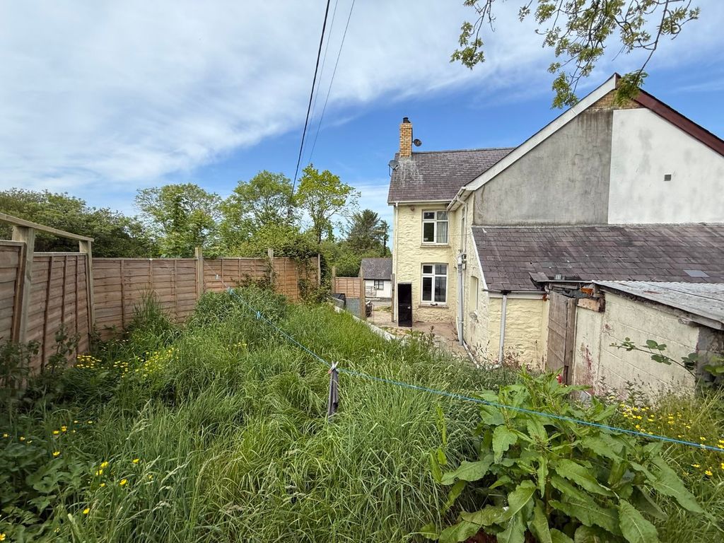 Property photo 3 of 18