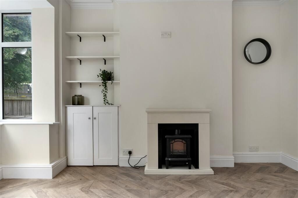 Property photo 3 of 26