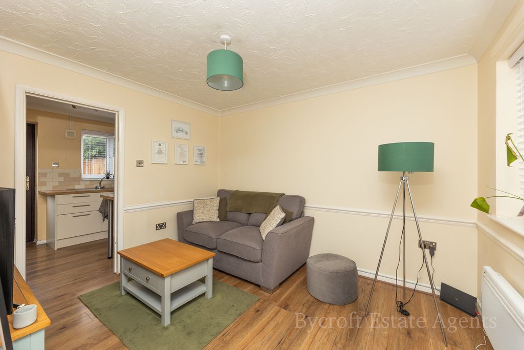 Property photo 3 of 12