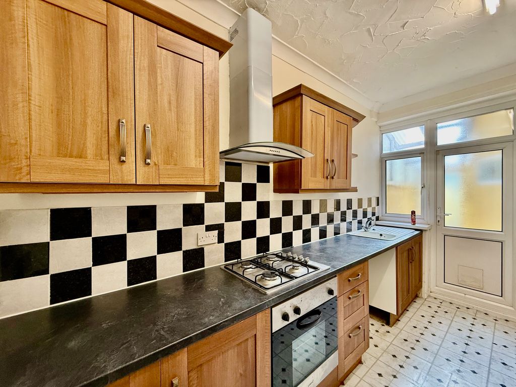 Property photo 1 of 14 Image