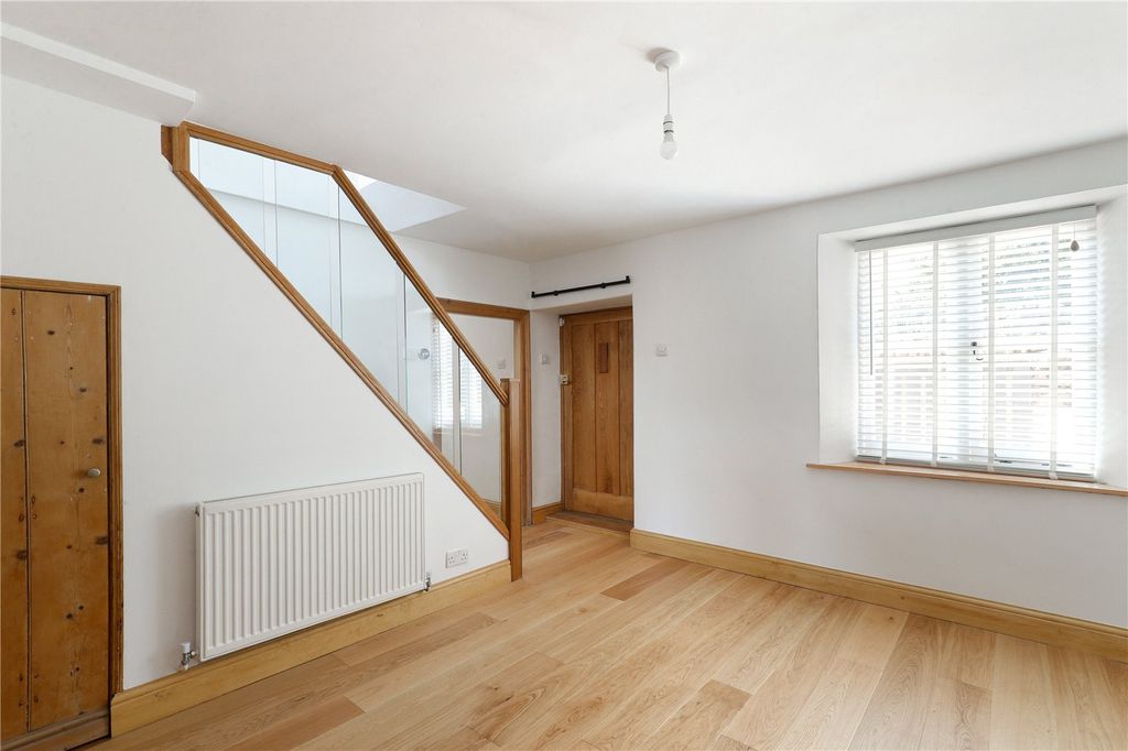 Property photo 3 of 25 Picture No. 20