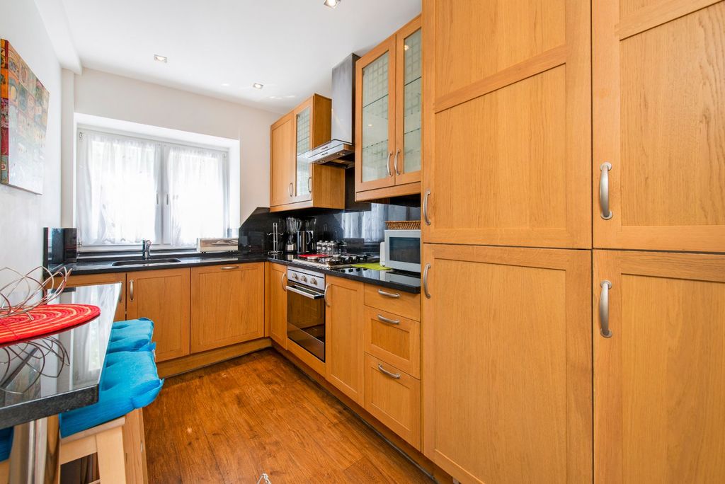 Property photo 3 of 13 Kitchen