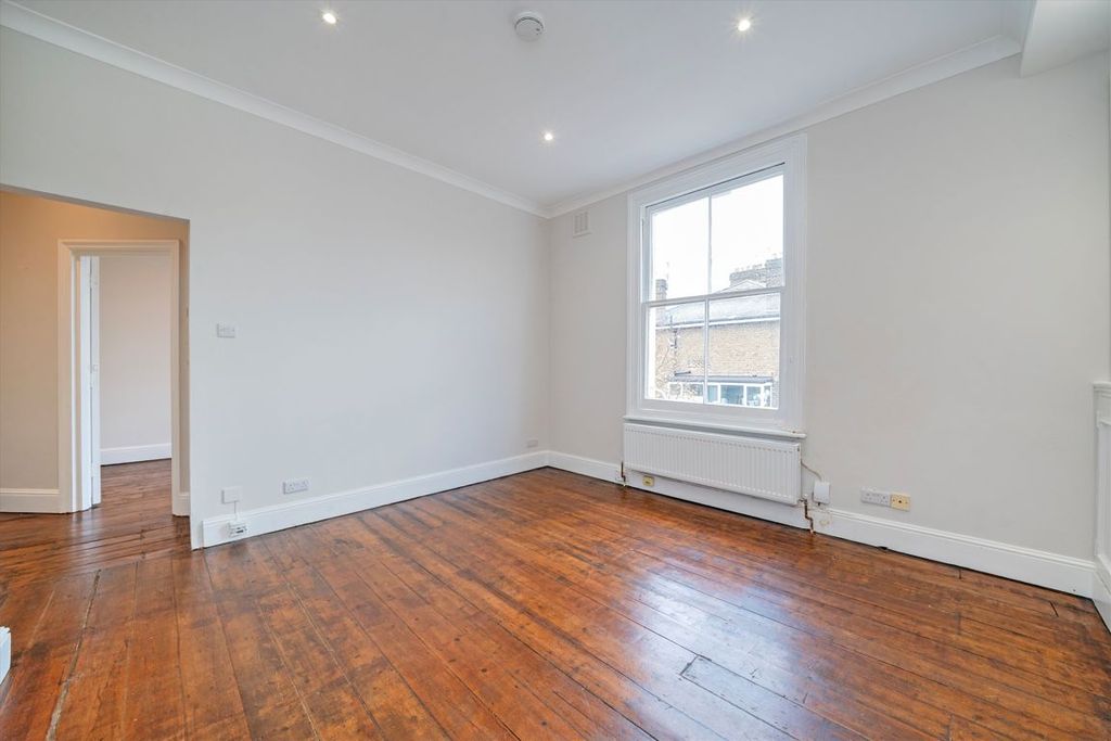 Property photo 2 of 5