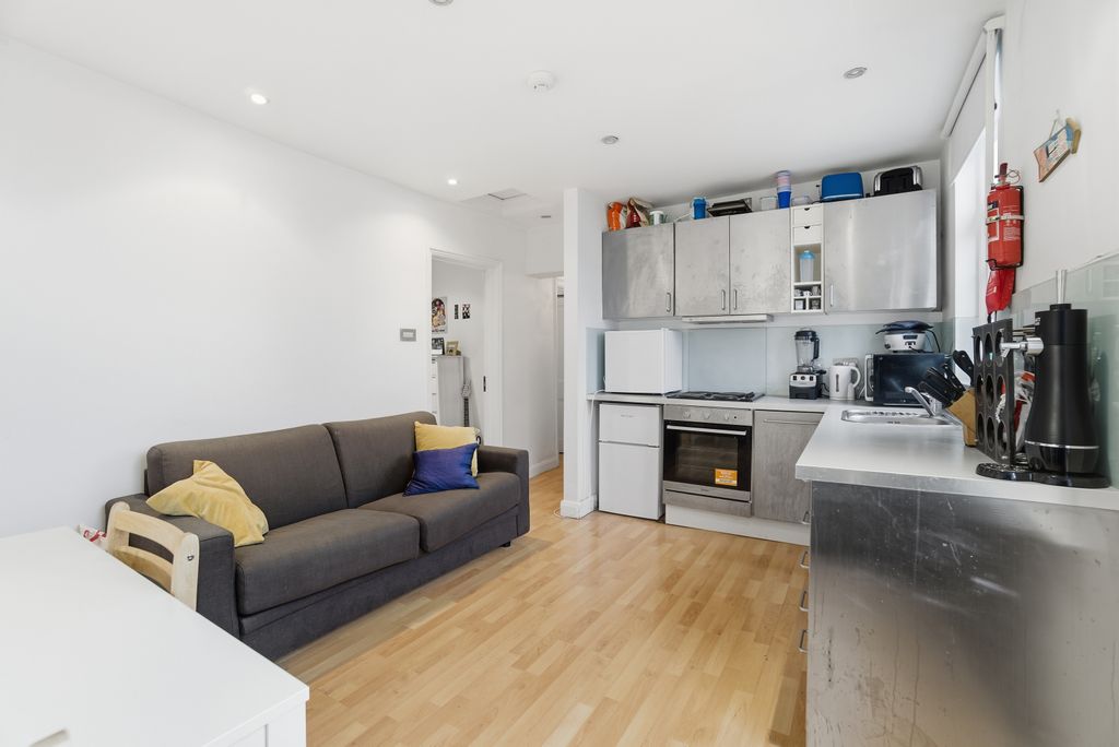 Property photo 3 of 10 Dsc08786