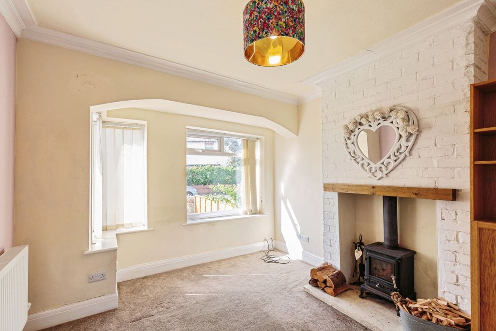 Property photo 3 of 20 Pbox-Img.Jpg