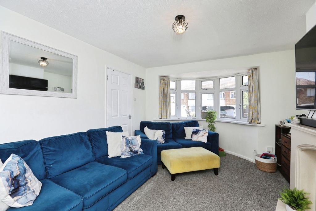Property photo 2 of 25 Pbox-Img.Jpg