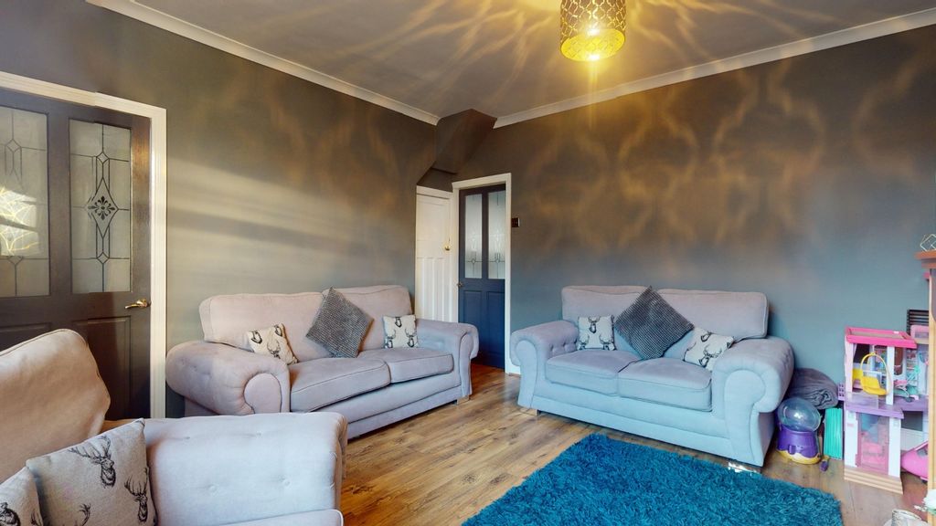 Property photo 3 of 25 3856576