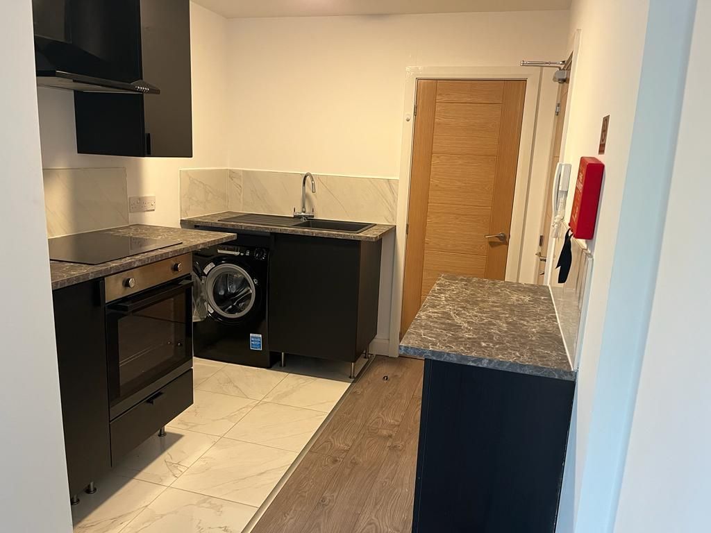 Property photo 3 of 6 Flat 6 A.Jpg