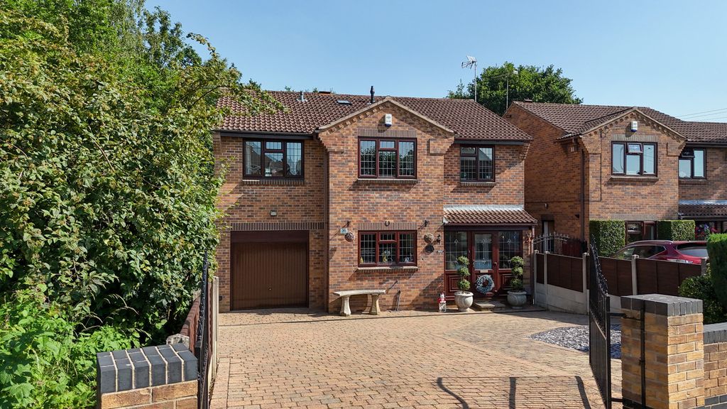 Property photo 1 of 45