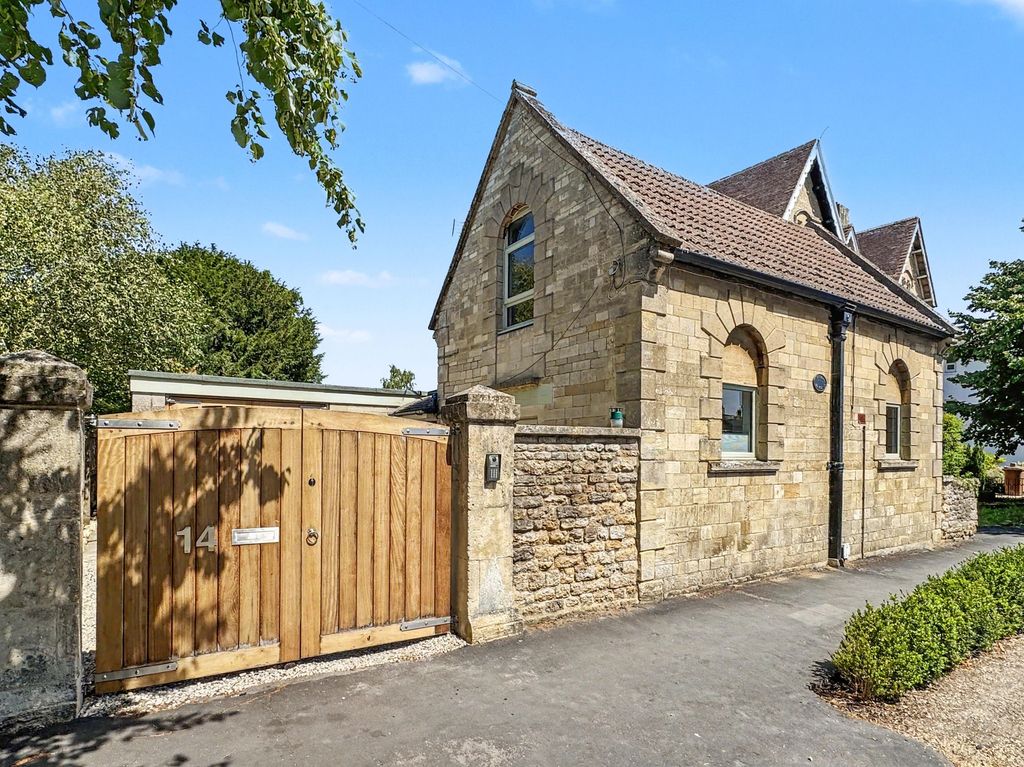 Property photo 1 of 15