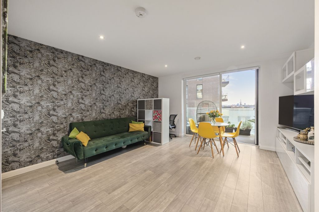 Property photo 3 of 9 094A3124