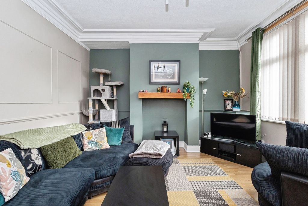 Property photo 3 of 20 Pbox-Img.Jpg