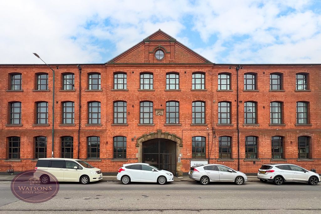 Property photo 1 of 25