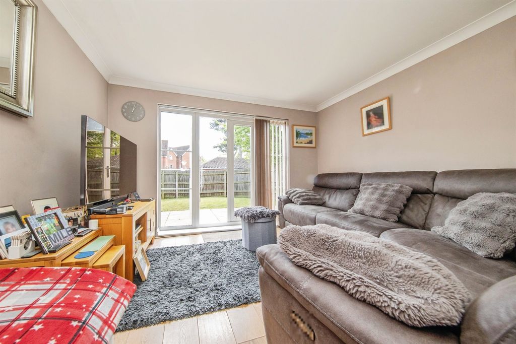 Property photo 2 of 14