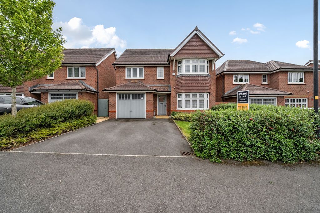 Property photo 1 of 16 14646482