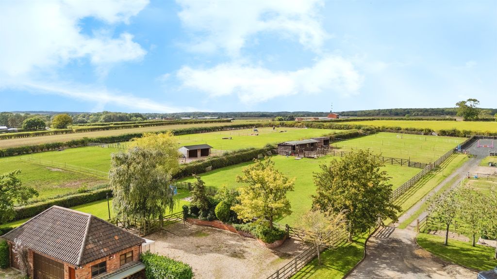 Property photo 1 of 34